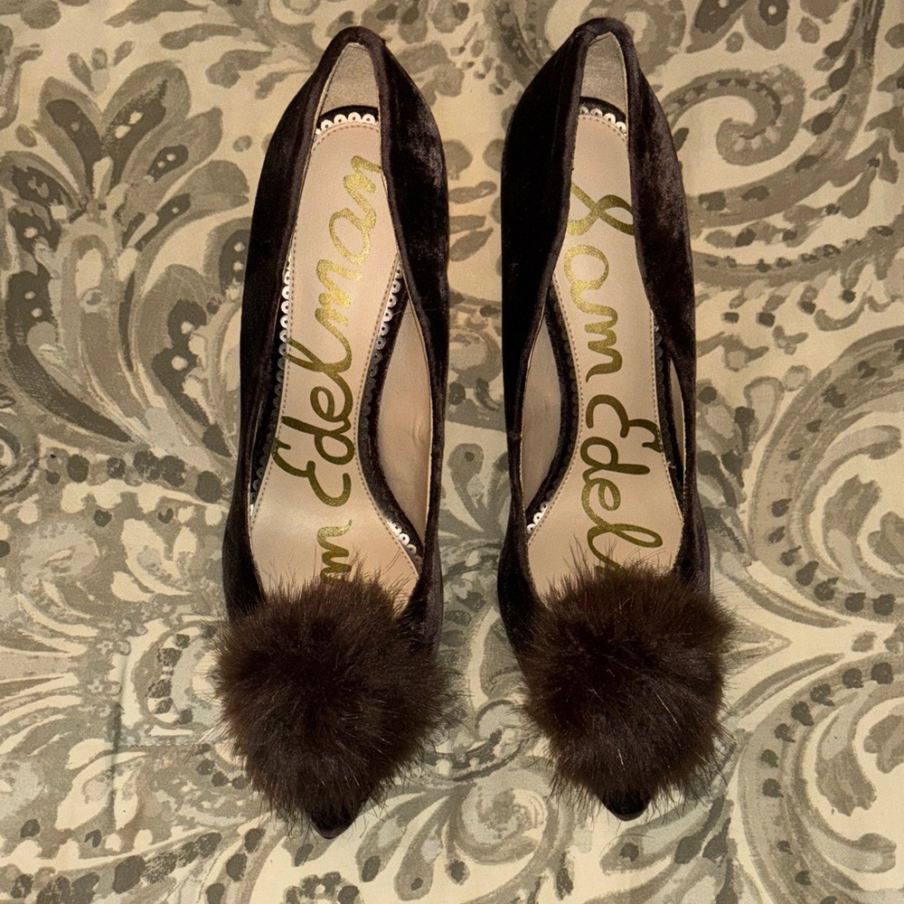 Sam Edelman Brown/Burgundy Velvet heels with Fur Pom-Pom (BRAND NEW)